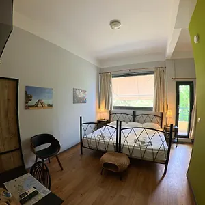 Rentrooms Selanik